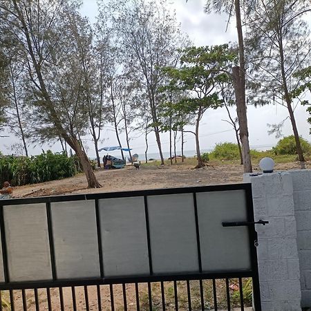 Kadalamma Beach Homestay Alappuzha Luaran gambar
